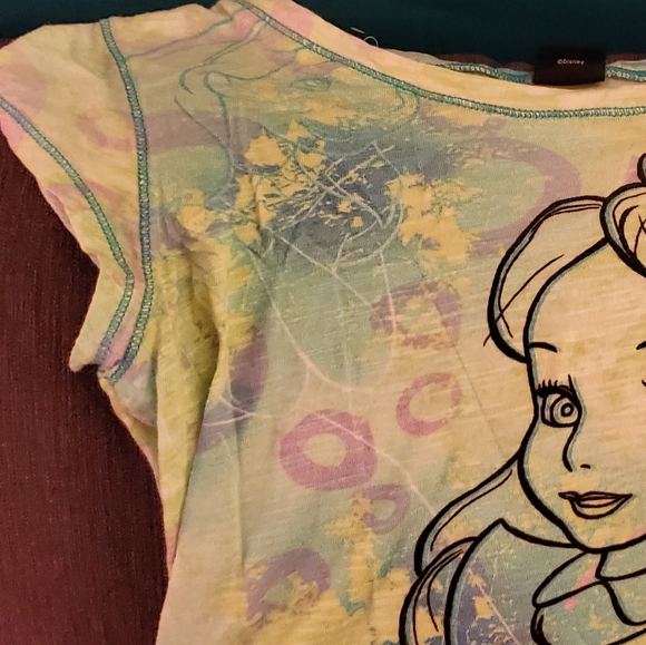 Alice t shirt - Picture 2 of 2